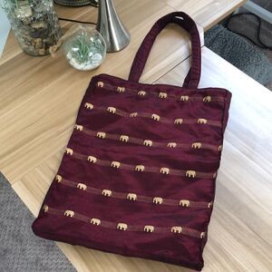 🌻3/20 Fun fabric carry bag.